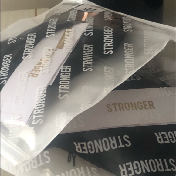 π Stronger Sweden Workout Snake Print Set - Picture 13 of 16